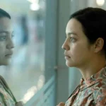 «Aún es de noche en Caracas»: donde la esperanza es un pasaporte falso